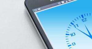 飛行機を直前に予約する方法で安くするには？