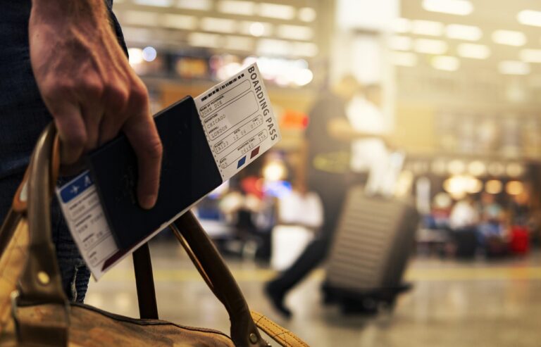 LCCの格安航空券を予約する際の注意点は？